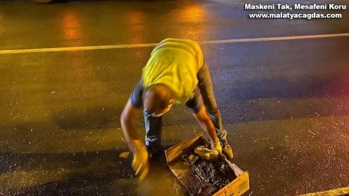 Bağlar'da temizlik seferberliğinde gece mesaisi