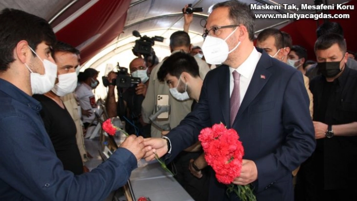 Bakan Kasapoğlu: 'Bu vatanın evlatlarına, analarına hiç kimsenin bu zulmü, çileyi yaşatma hakkı yoktur'