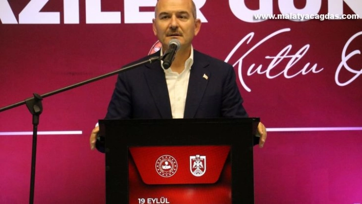 Bakan Soylu: 'Bugün dünyada yaşanan çatışma hak ve batıl çatışmasıdır' (1)