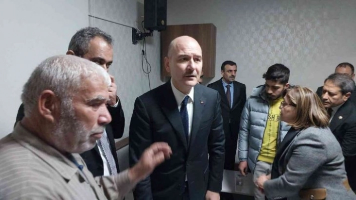 Bakan Soylu ve Bakan Özer'den saldırıda ölen öğretmenin ailesine taziye ziyareti