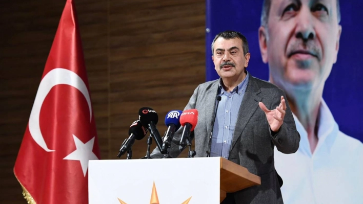 Bakan Tekin: CHP kendi tarihini ya bilmiyor ya inkar ediyor