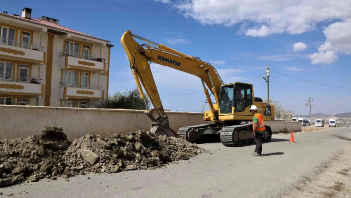 Bakraçlı ve AFAD konutlarının içme suyu sorunu çözülüyor