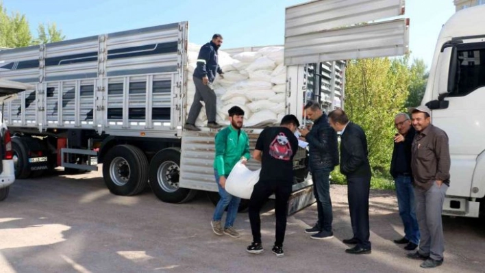 Bal üretimi öncesinde arıcılara şeker desteği