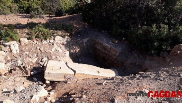 Balık Adası'nda kaçak tarihi eser kazısı yapıldığı iddiası