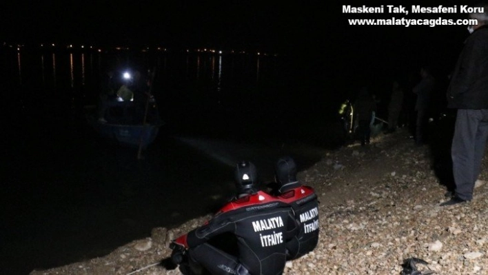 Balıkçı teknesi alabora oldu, 1 kişi kayıp