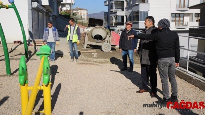 Başkan Akın park alanında incelemelerde bulundu