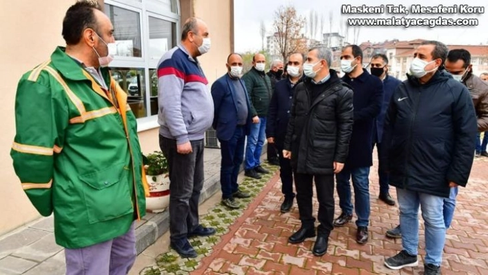 Başkan Çınar, temizlik ekipleriyle bir araya geldi