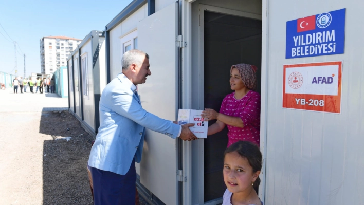 Başkan Çınar, Depremzedelerimizin Temel İhtiyaçlarını Planlı Hizmetlerle Gideriyoruz