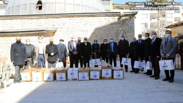 Başkan Güder, 10 bin çocuğun yüzünü güldürdü