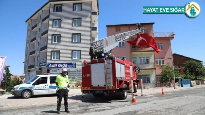 Başkan Güder'den şehit ailesine taziye ziyareti