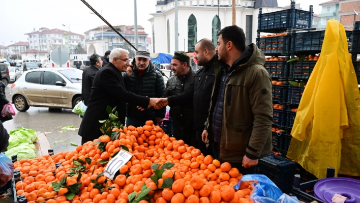 Başkan Güder, Pazar Esnafını Ziyaret Etti