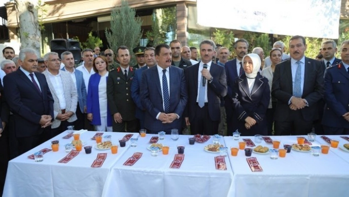 Başkan Güder, vatandaşların bayramını kutladı