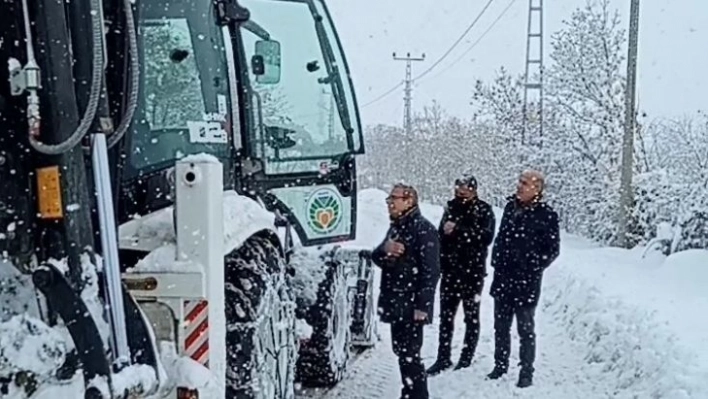 Başkan Kazgan karla mücadele çalışmalarını denetledi