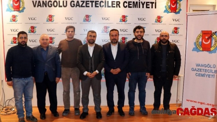 Başkan Say'dan Vangölü Gazeteciler Cemiyetine ziyaret