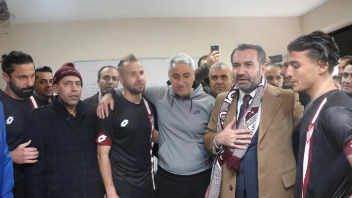 Başkan Şerifoğulları, Elazığspor'u Kahta'da yalnız bırakmadı