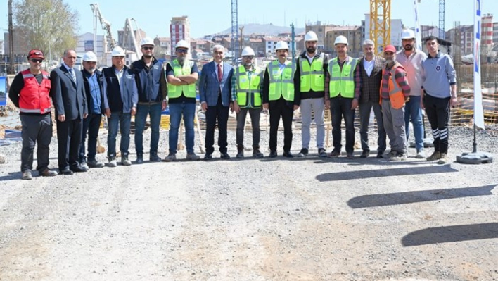 Başkan Taşkın, Bakırcılar Çarşısı'ndaki Çalışmaları Yerinde İnceledi