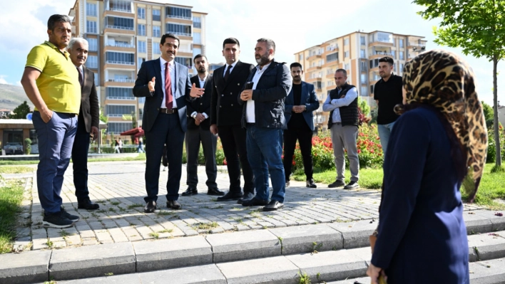 Başkan Taşkın ilçedeki parkları ve yeşil alanları mercek altına aldı