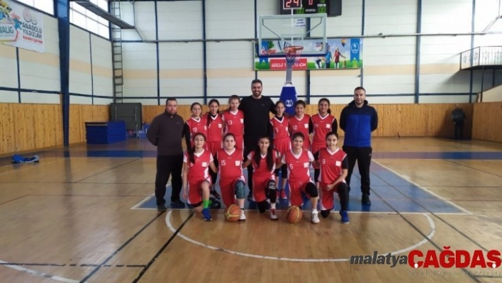 Basketbol Takımları Çeyrek Final Hazırlıklarını Sürdürüyor