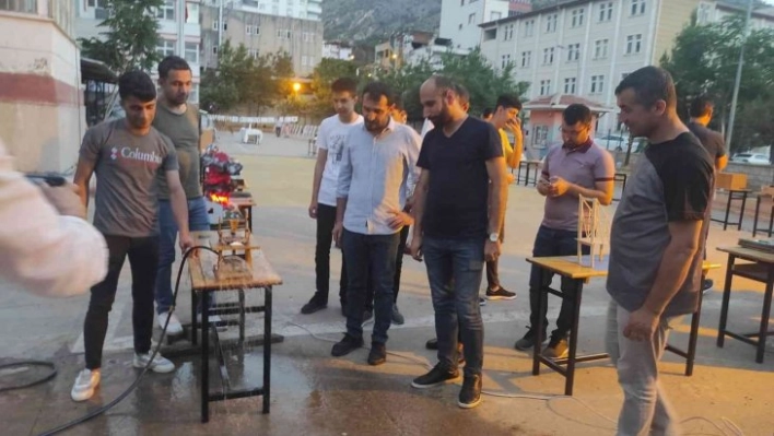 Batman'da coğrafya ve resim sergisinde 300 eser sergilendi