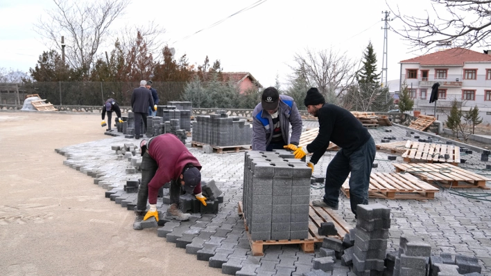 Battalgazi Belediyesinden kaldırım ve asfalt çalışması