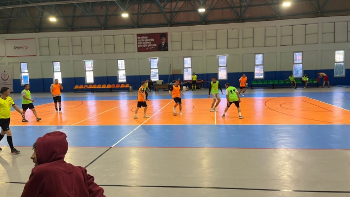 Battalgazi'de 29 Ekim'e Özel Futsal Turnuvası Başladı