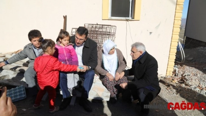 Battalgazi ilçesinde de depremin yaraları sarılıyor