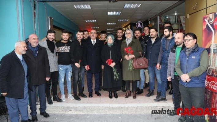 Belediye başkanları ve milletvekilleri vatandaşlarla bir araya geldi