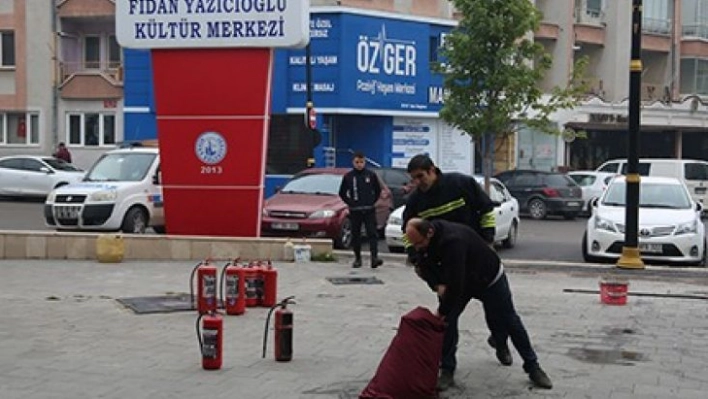 Belediye personeline acil durum eğitimi verildi