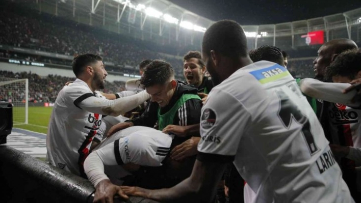 Beşiktaş 5 maç sonra 3 puana uzandı