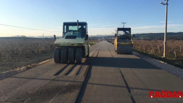 Beton yol uygulaması devam ediyor