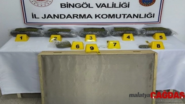 Bingöl'de 5,5 kilo toz esrar ele geçirildi