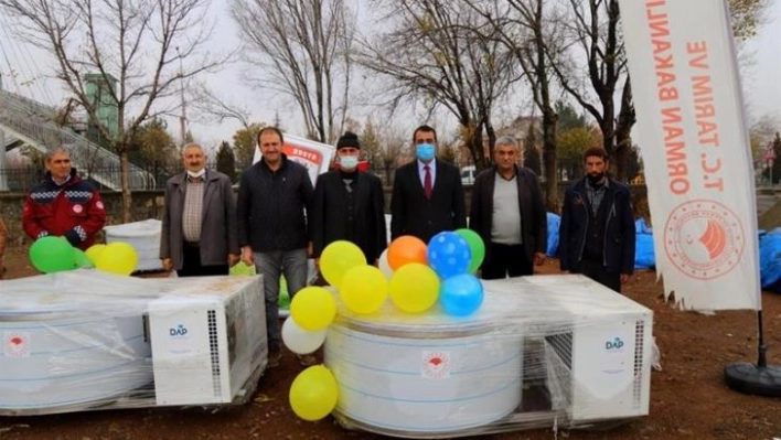 Bingöl'de yetiştiricilere yüzde 60 hibeli süt soğutma tankı dağıtıldı