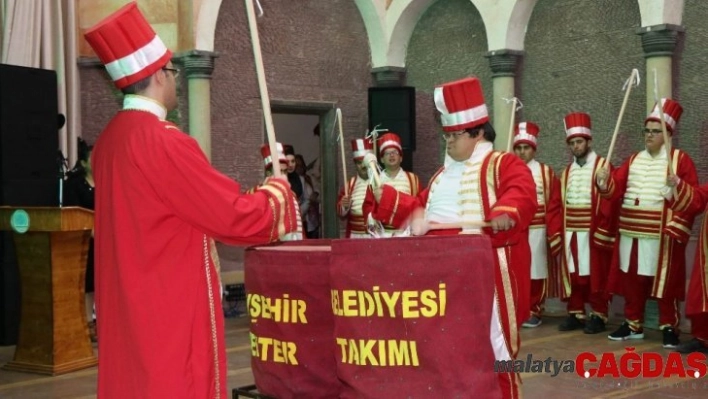 Bu da özel insanlar mehter takımı