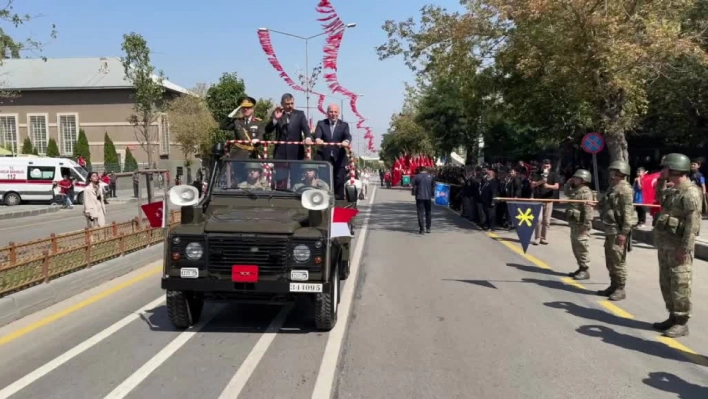 Büyük Zafer'in 102. yılı Erzurum'da kutlanıyor