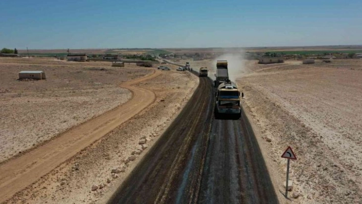 Büyükşehir'den Harran kırsalında sathi asfalt çalışması