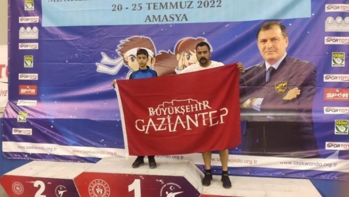 Büyükşehir spor kulübü sporcuları, Van, Hatay ve Amasya'da farklı kategorilerde dereceler aldı