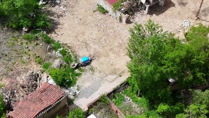 Çalınan iş makinesi polis dronuyla bulundu