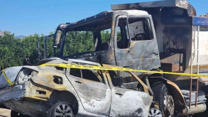 Çalıntı otomobille kaza yaptı, yanarak can verdi