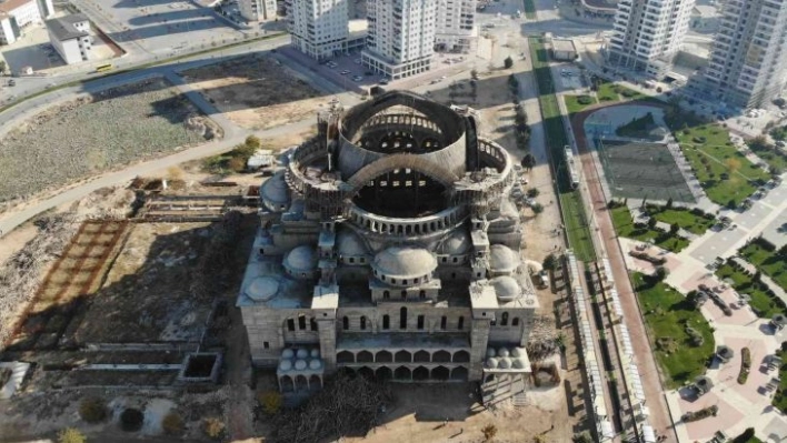 Cami inşaatındaki iskele çökmesi sonucu ölen mühendisle ilgili dava başladı