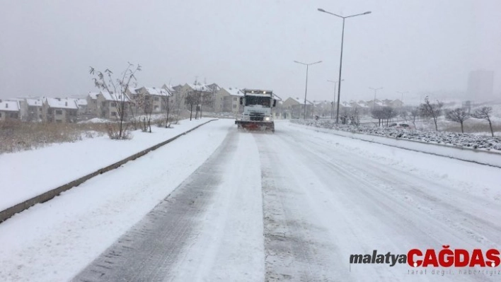 Çankaya'da karla mücadele başladı