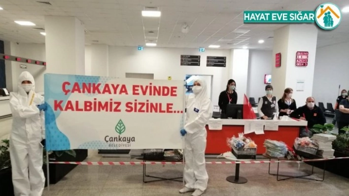 Çankaya Evleri kursiyerlerinden çocukların yüzünü güldüren hareket