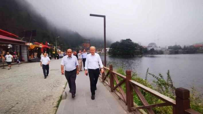 Çevre Şehircilik ve İklim Değişikliği Bakan Yardımcısı Hasan Suver Uzungöl'e bir ziyarette bulundu