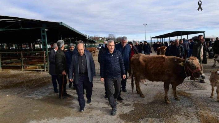 Çınar: 'Esnaflarımızın fedakarlığı ve özverisi her türlü takdirin üzerindedir'