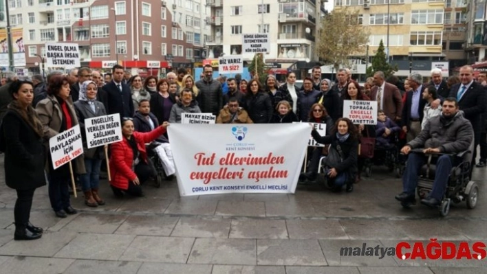 Çorlu'da Dünya Engelliler Günü'nde tören düzenlendi