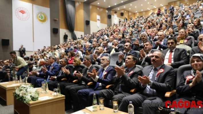 Cumhurbaşkanı Başdanışmanı Topçu Çocuk Elçiler Projesi'nin tanıtımına katıldı