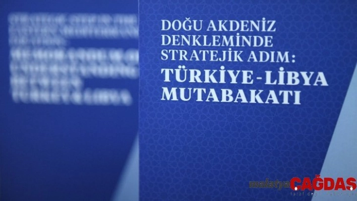 Cumhurbaşkanı Erdoğan'dan Putin'e 'Türkiye-Libya mutabakatı' kitabı