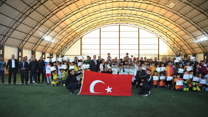 Cumhuriyet Kupası Futbol Turnuvası Heyecanlı Ve Çekişmeli Maçlarla Sona Erdi