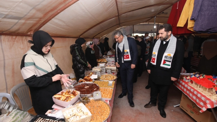 Darende'de Filistin'e destek amacıyla kermes yapıldı