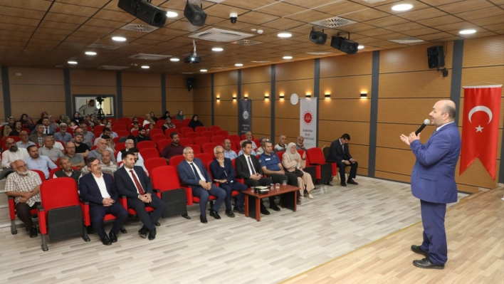 Darende'de Peygamberimiz, İman ve İstikamet konulu konferans düzenlendi