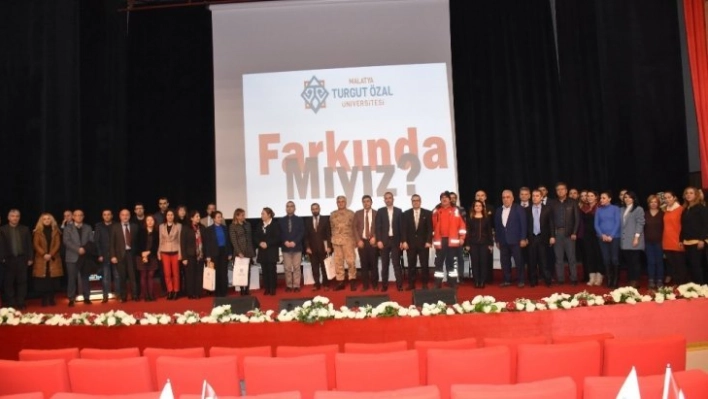 Deprem konulu Farkında mıyız paneli düzenlendi